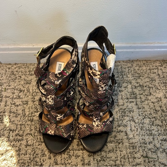 Steve Madden Prefixx Multi-Colored Snakeskin Print Strappy Peep Toe Heels Size 8 - Picture 6 of 15